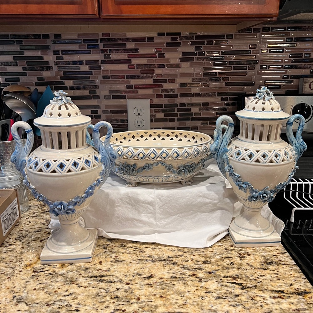 Vintage Majolica Blue Swan Floral Reticulated 3pc Lidded Vase Console Set